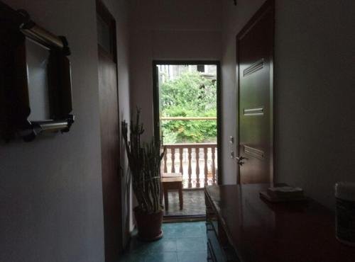 Кобулети: 2 Floor Guesthouse On Chavchavadze 40