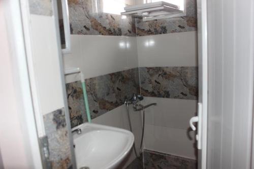 Кобулети: 2 Floor Guesthouse On Chavchavadze 40