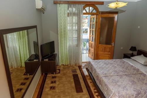 Батуми: Sweet Home at Ninoshvili 3