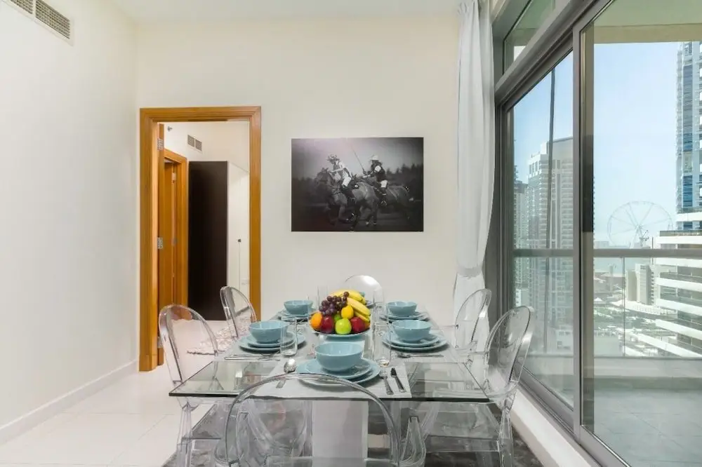 Дубай: 2 BR Apt Ocean Palm & Atlantis View