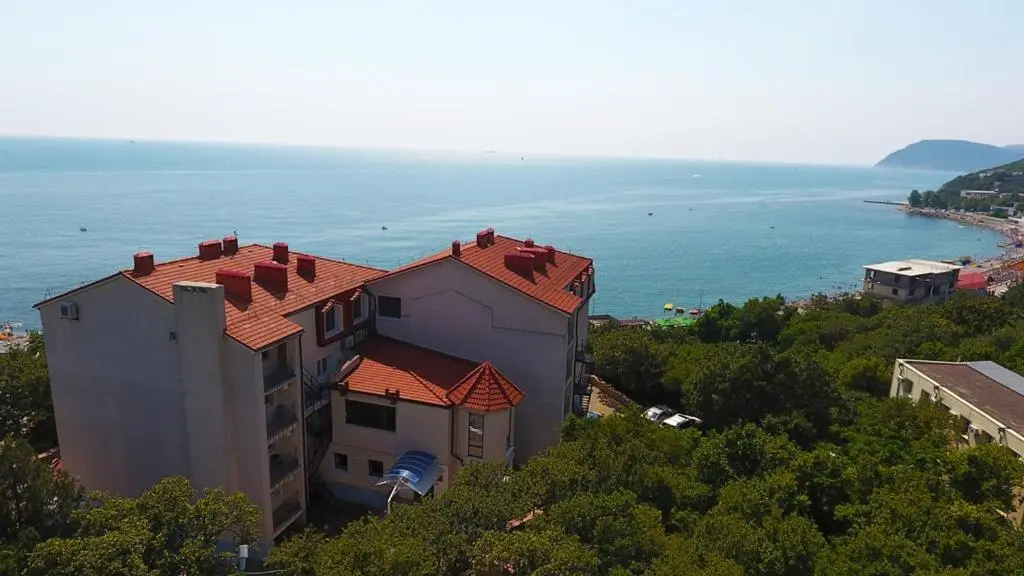 Широкая Балка: База Отдыха Черномор