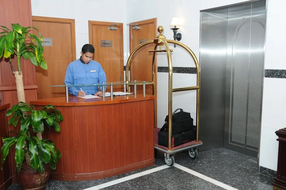 Абу-Даби: Royal Regency Hotel Apartments