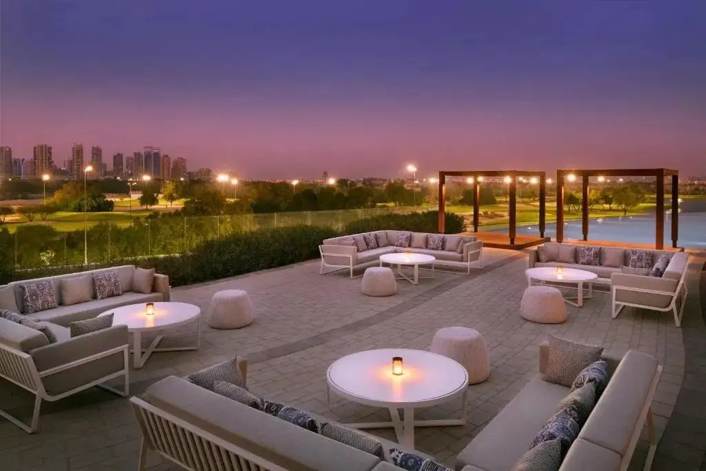 Luxury 2 Bed with Balcony in Vida Hills Apartments — фото 1