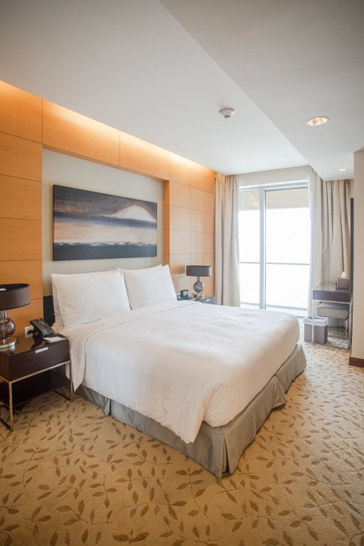 Апартаменты Spacious 1 Bedroom in Address Dubai Mall — фото 1