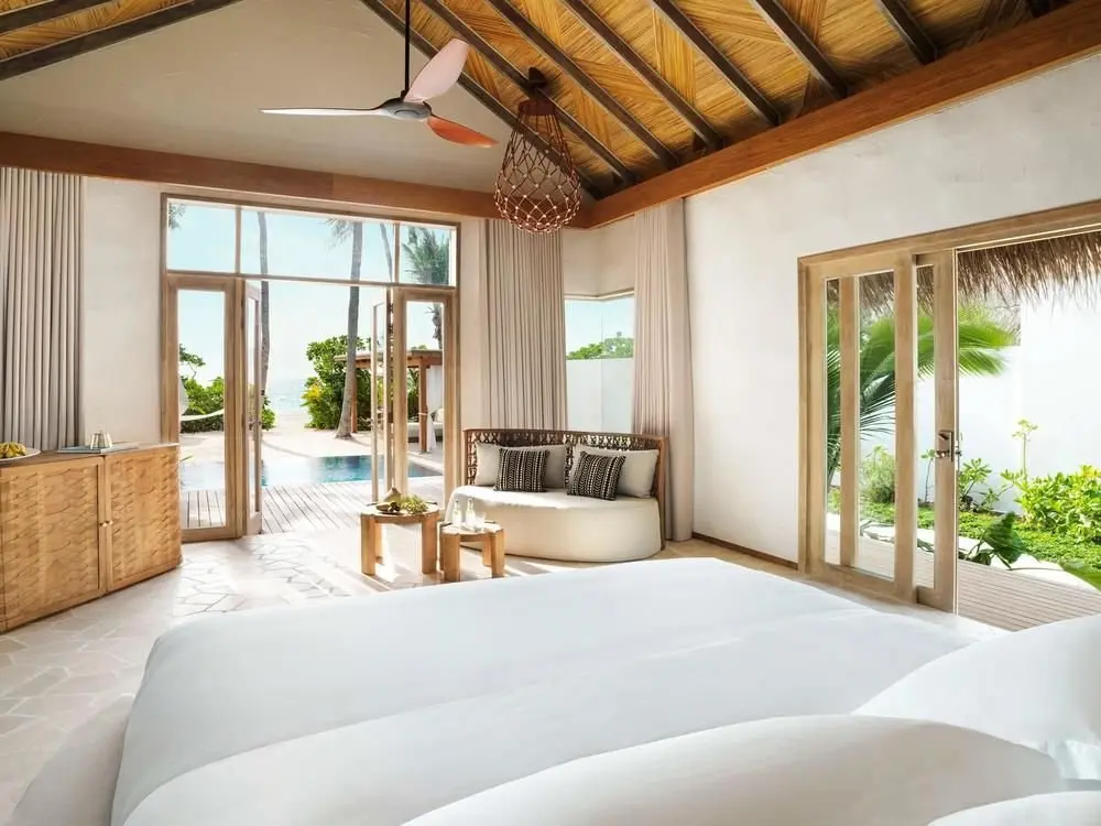 Атолл Шавийани: Sirru Fen Fushi Maldives