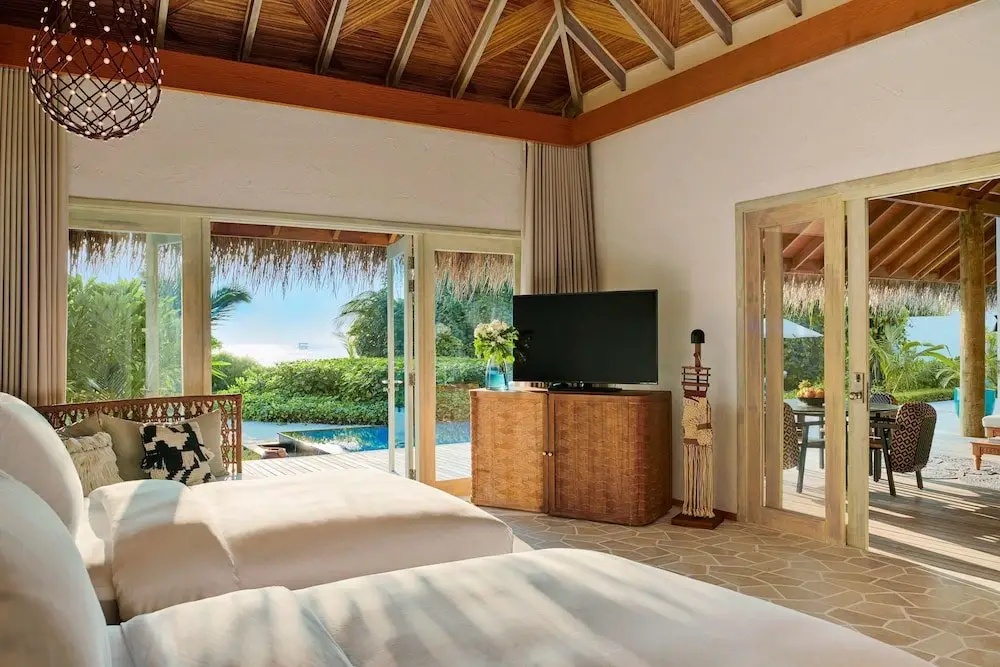 Атолл Шавийани: Sirru Fen Fushi Maldives