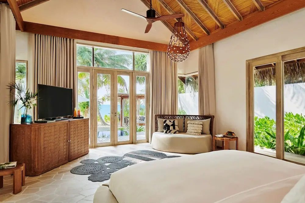 Атолл Шавийани: Sirru Fen Fushi Maldives