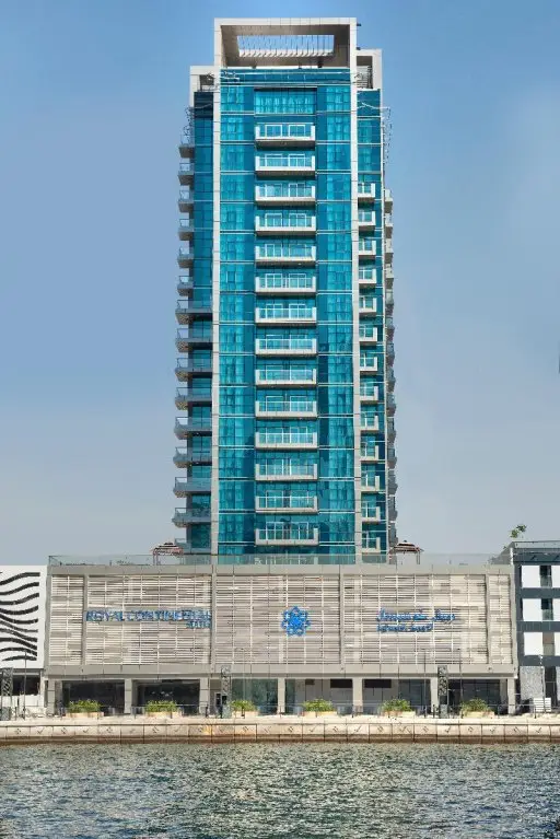 Дубай: Royal Continental Suites