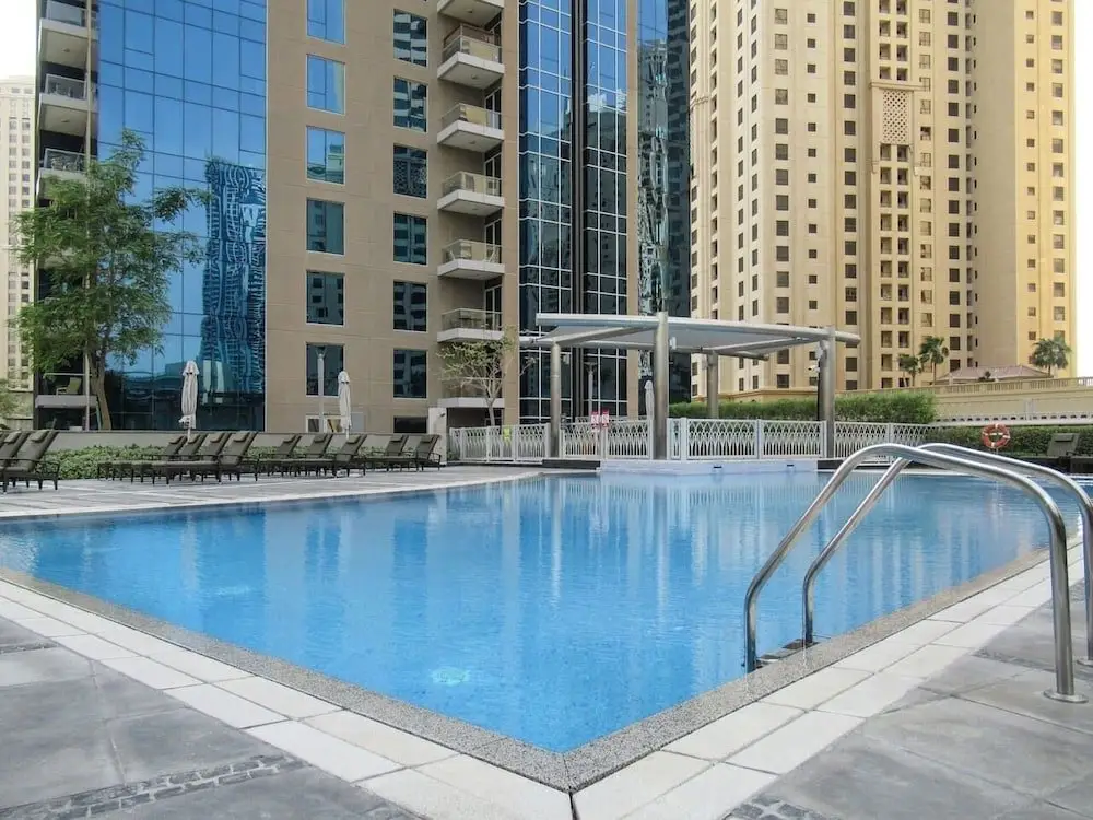 Дубай: Elegant 2BR With Magnificent Marina Views!