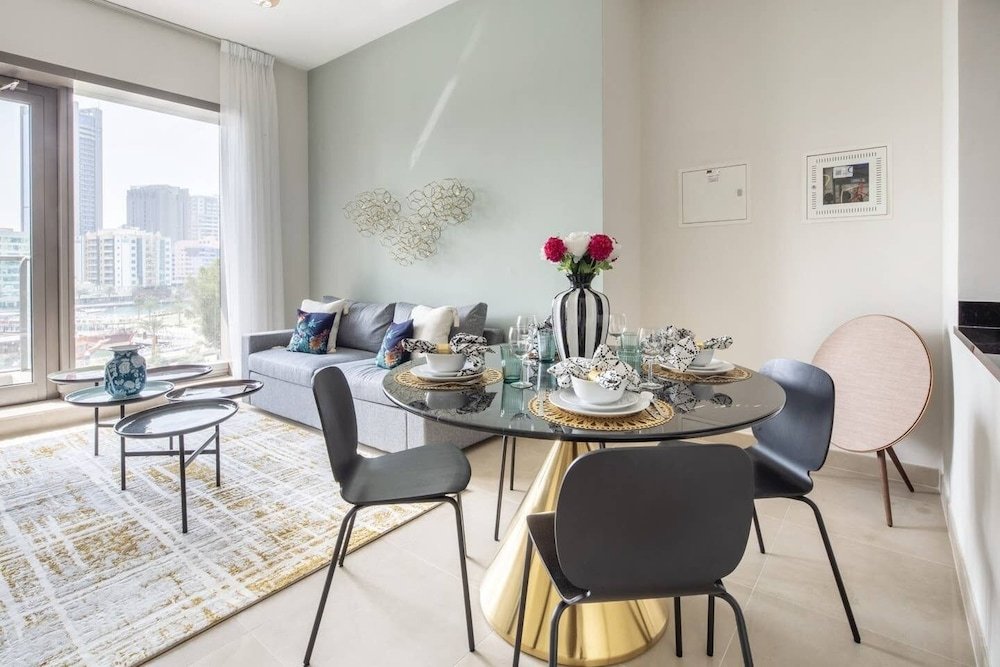 Ornate 1BR w/ Breathtaking Marina Views! — фото 1