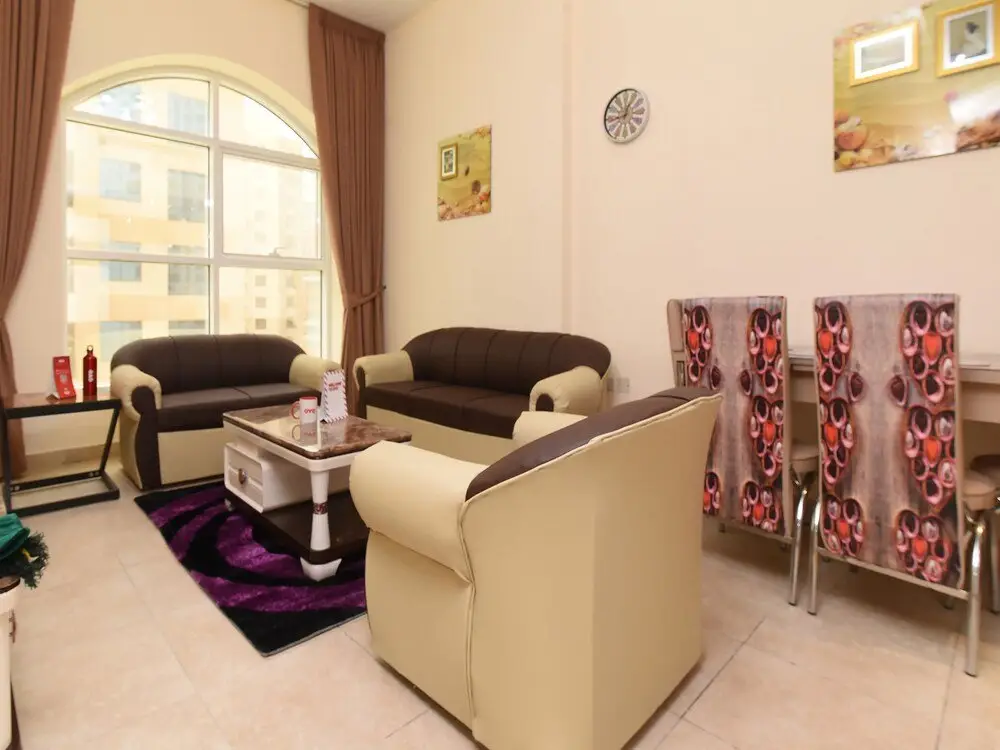 Дубай: OYO 575 Home Capitol tower 11