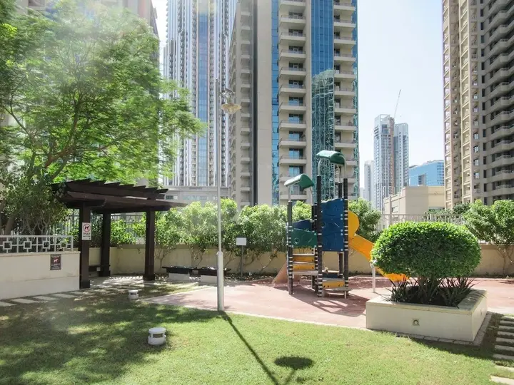 Дубай: Spectacular 2BR in Upscale Burj Khalifa District