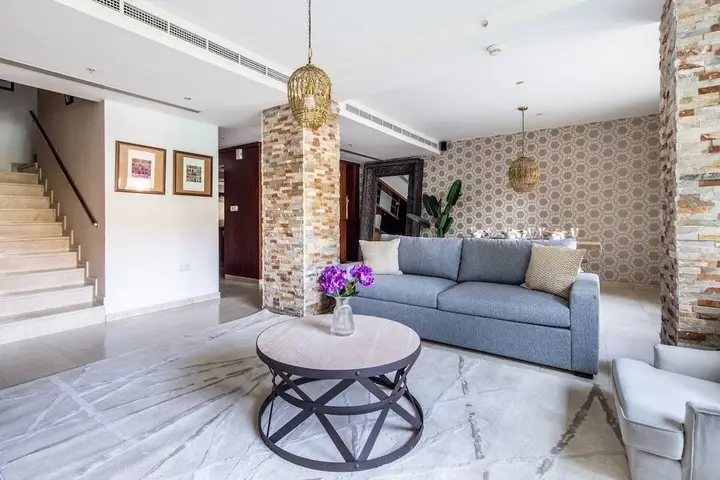 Дубай: Spectacular 2BR in Upscale Burj Khalifa District
