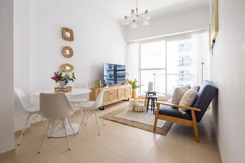 Dazzling & Picturesque 1BR Apartment In Business Bay — фото 1