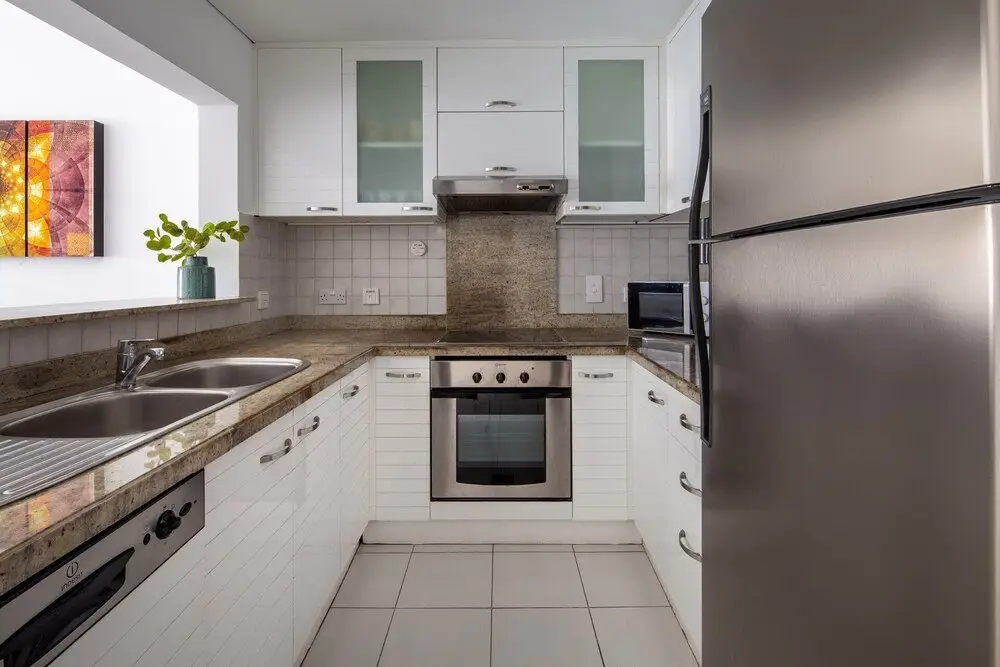 Дубай: Modern + Bright 2BR With Dubai Marina Views!