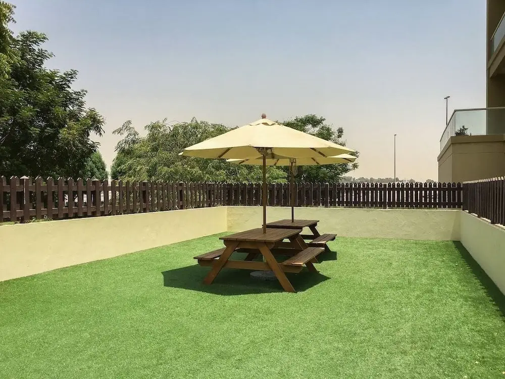 Дубай: Spacious 1BR in The Greens!