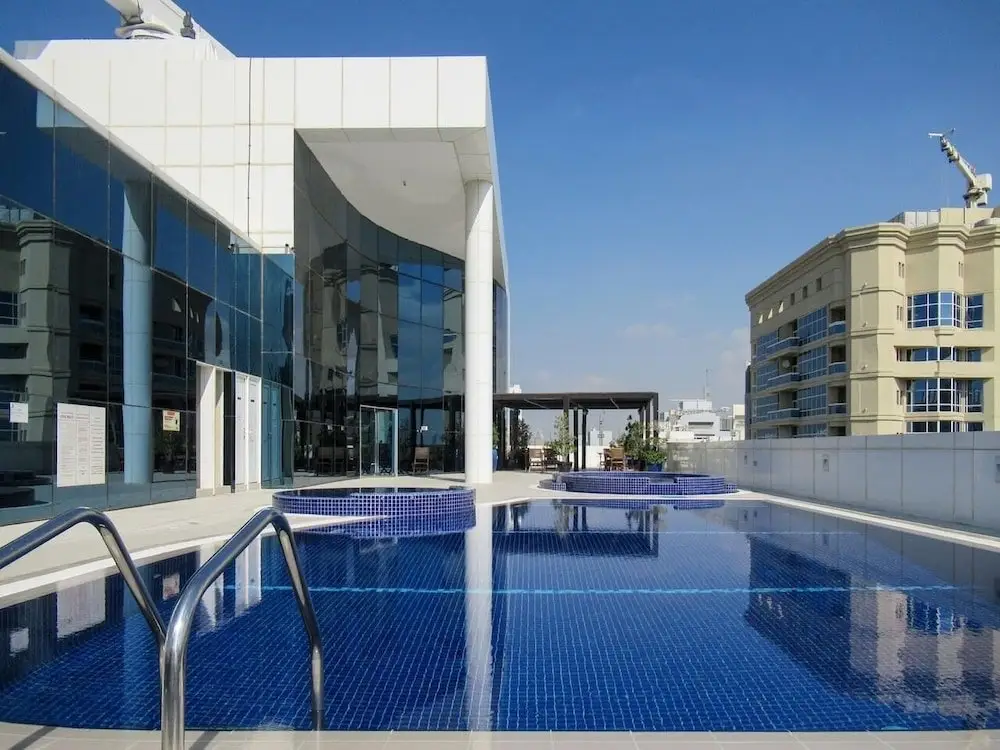 Дубай: Visually Unique 1BR Apartment in JLT - Sleeps 4!