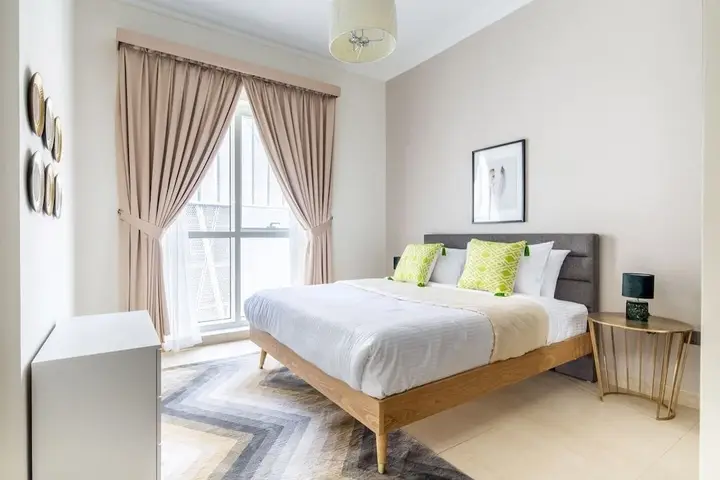 Дубай: Chic 3BR With Study in The Heart of Downtown Dubai!