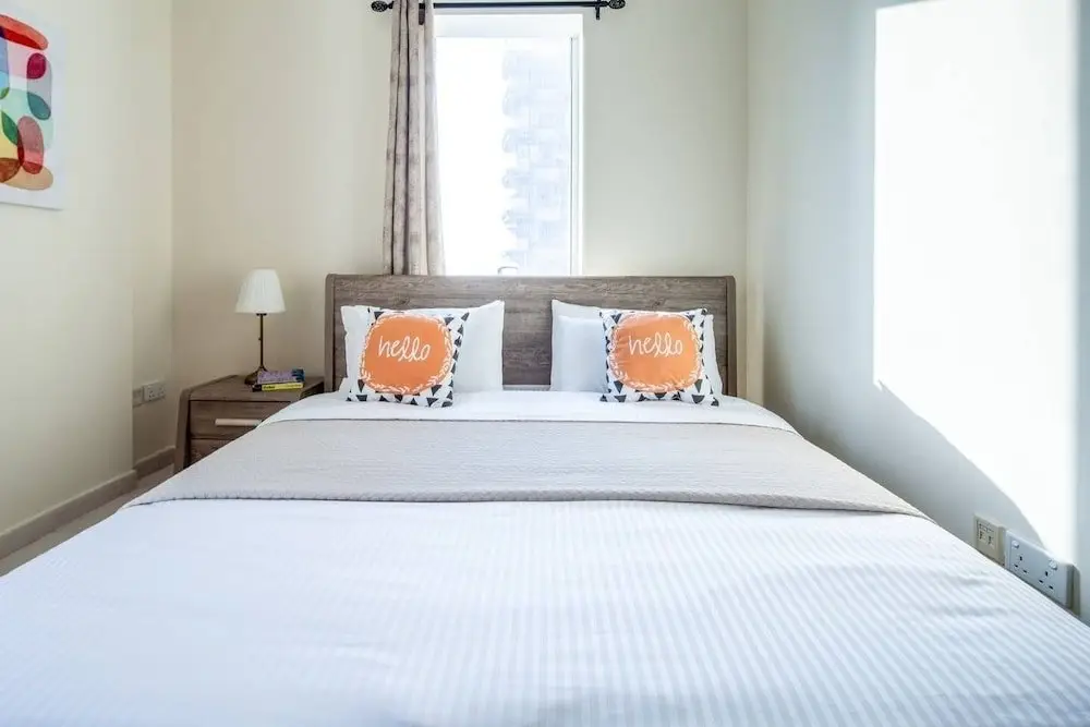 Дубай: Lovely 1BR in Sports City With Golf Course Views!