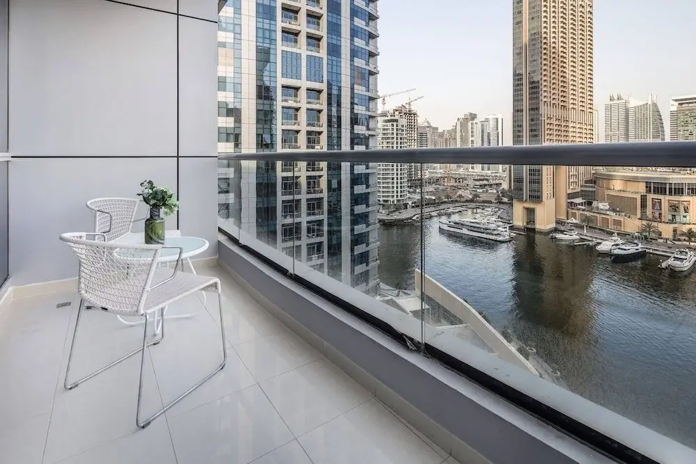 Дубай: Classy & Ravishing 1BR w/ Enchanting Marina Views!