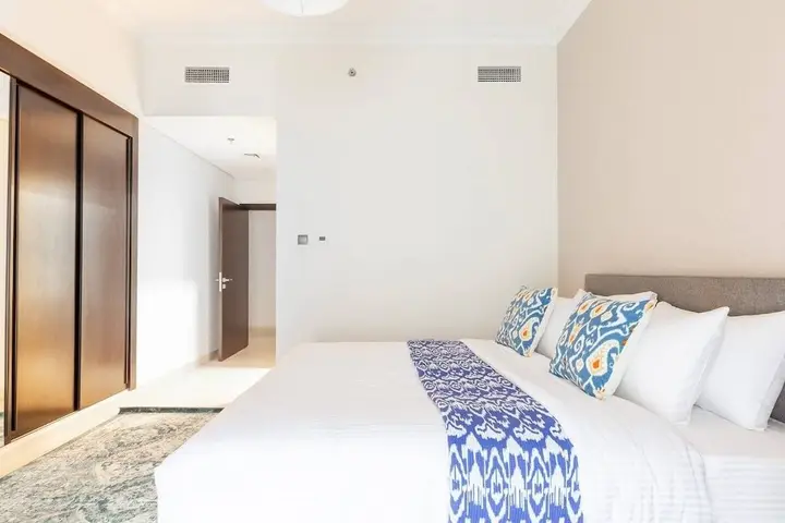 Дубай: Bright & Spacious 3BR With Study in Downtown - Sleeps 7!