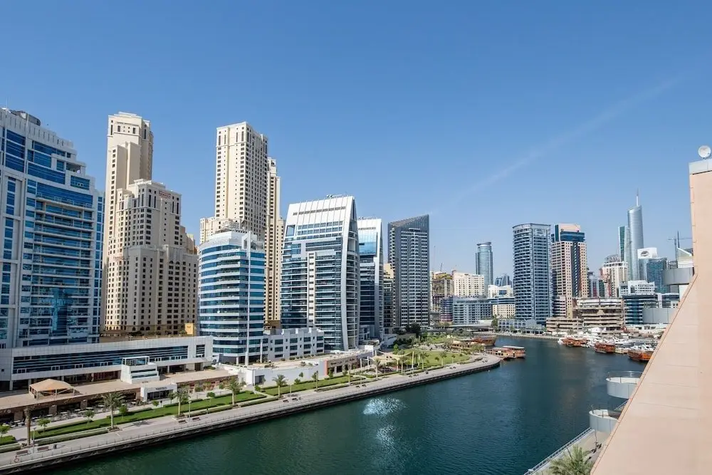 Vibrant & Ultramodern 1BR Apartment - Dubai Marina — фото 1