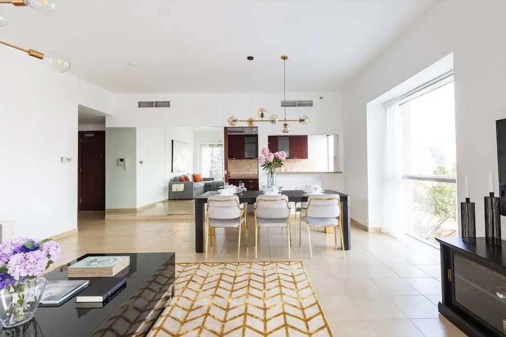 Дубай: Visually Stunning 2BR in Dubai Marina - Sleeps 5!