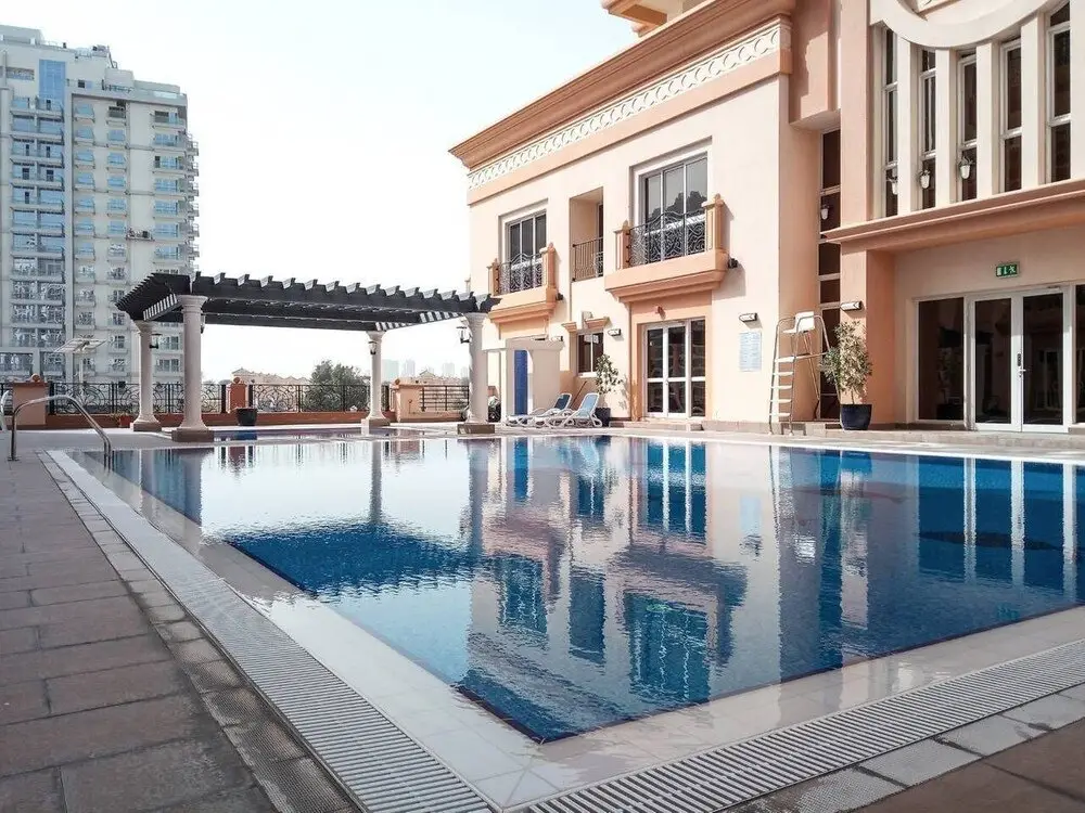 Дубай: Stylish + Cozy 1BR in Sports City