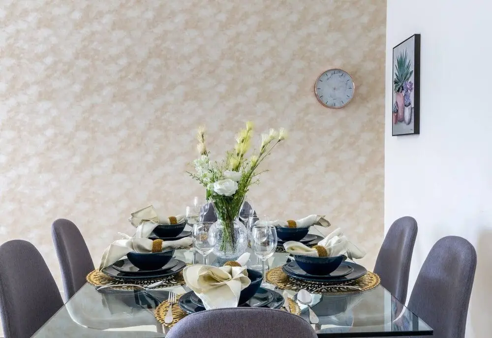 Дубай: Sleek & Sophisticated 2BR With Study Within Downtown Dubai!