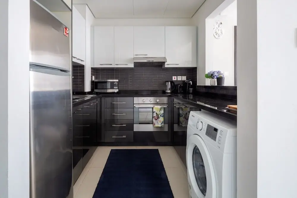 Дубай: Artistically Decorated 1BR Apartment In Marina