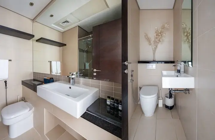 Дубай: Artistically Decorated 1BR Apartment In Marina