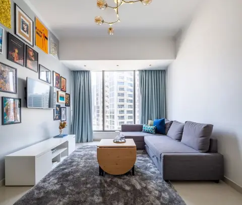 Artistically Decorated 1BR Apartment In Marina — фото 1