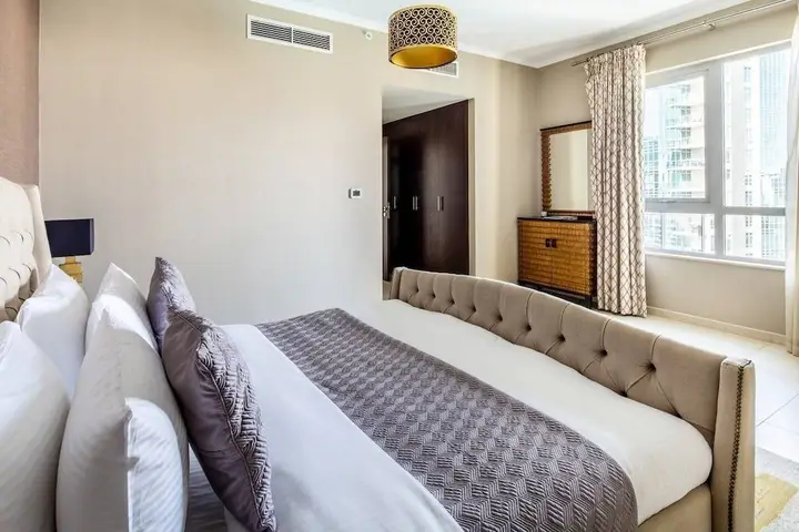 Дубай: Lavish 2BR With Picturesque Burj Khalifa Views!