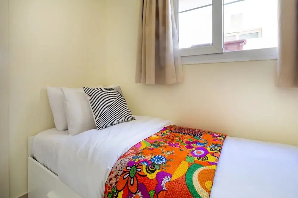Дубай: Radiant & Lush 2BR Villa In The Springs 11 - Sleeps 6!