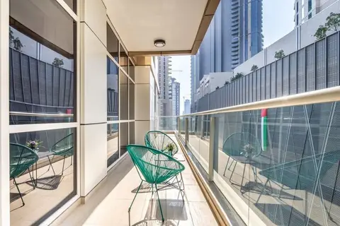 Plush 3BR w/ Study in Prime District - Downtown Dubai! — фото 1