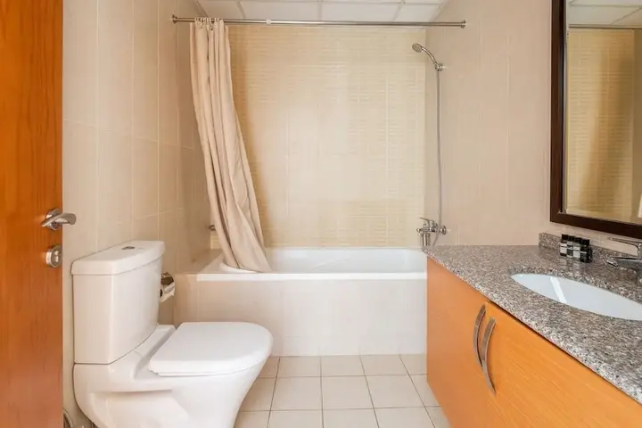 Дубай: Modern Living In This 2BR Apt In The Heart of Downtown Jebel Ali - Sleeps 4!