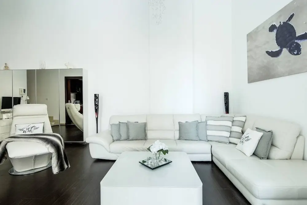 Дубай: Unique 1BR Loft in Dubai Marina!