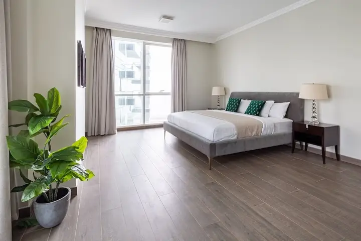 Дубай: Astonishing & Grand 3BR w/ Beach Views & 2 Balconies!