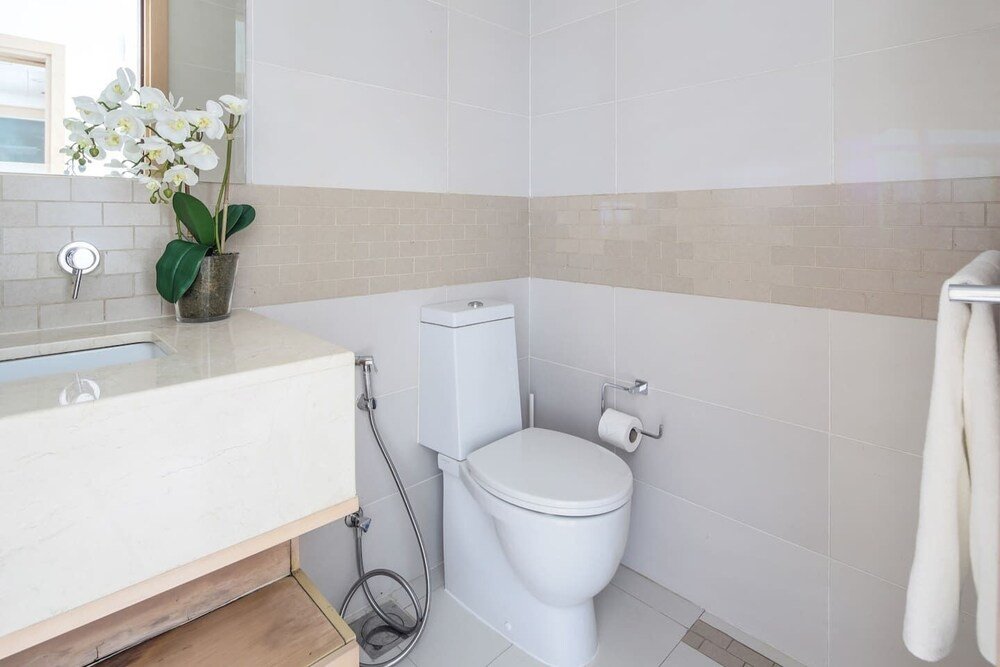 Дубай: Impressive 1BR w/ Incredible Marina Views!