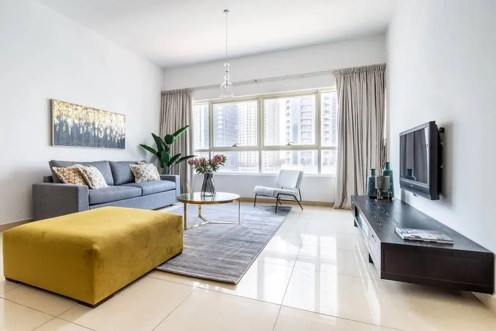 Дубай: Timelessly Modern 3BR w/ Fascinating Marina Views!