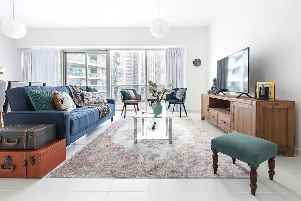 Дубай: Astounding Marina Views in This Elegant 3br!