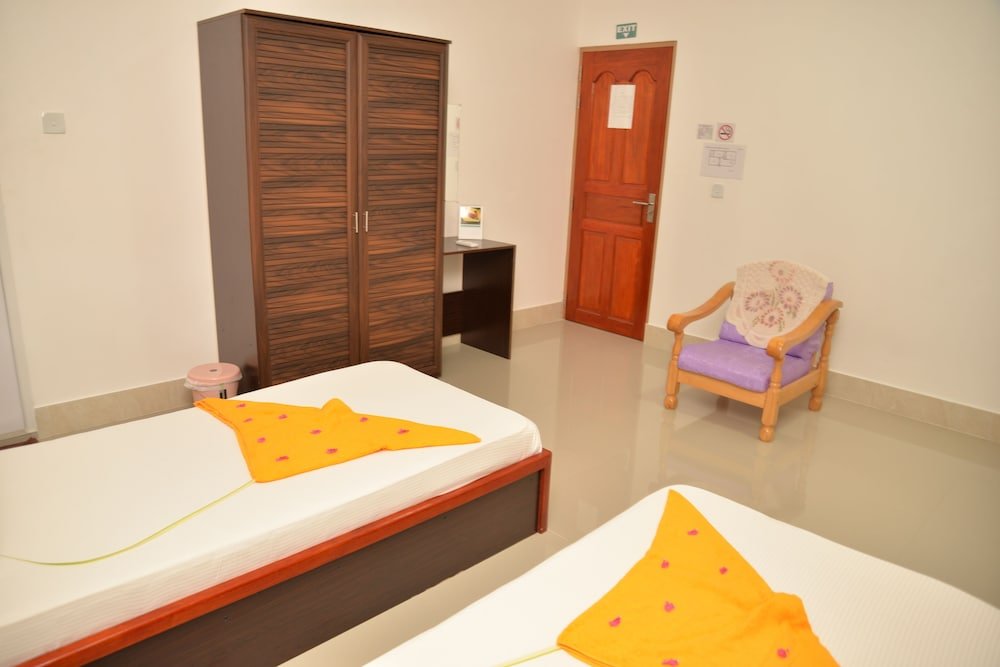 Гураиду (Атолл Каафу): Moodhumaa Inn