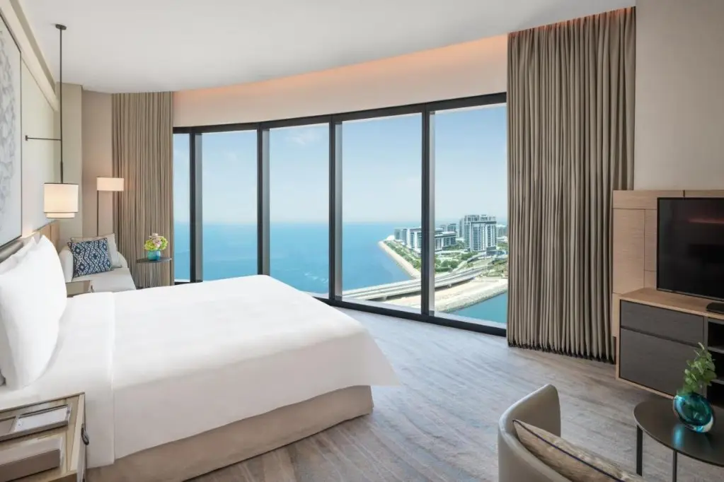 Дубай: Address Beach Resort