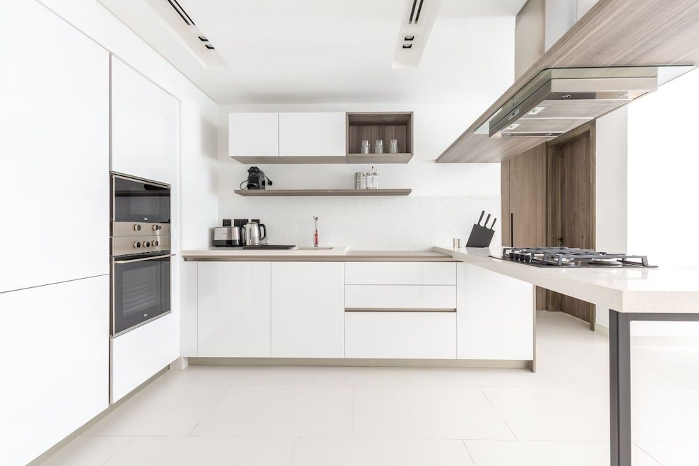 Дубай: Posh & Spotless 1BR Apartment on Palm Jumeirah