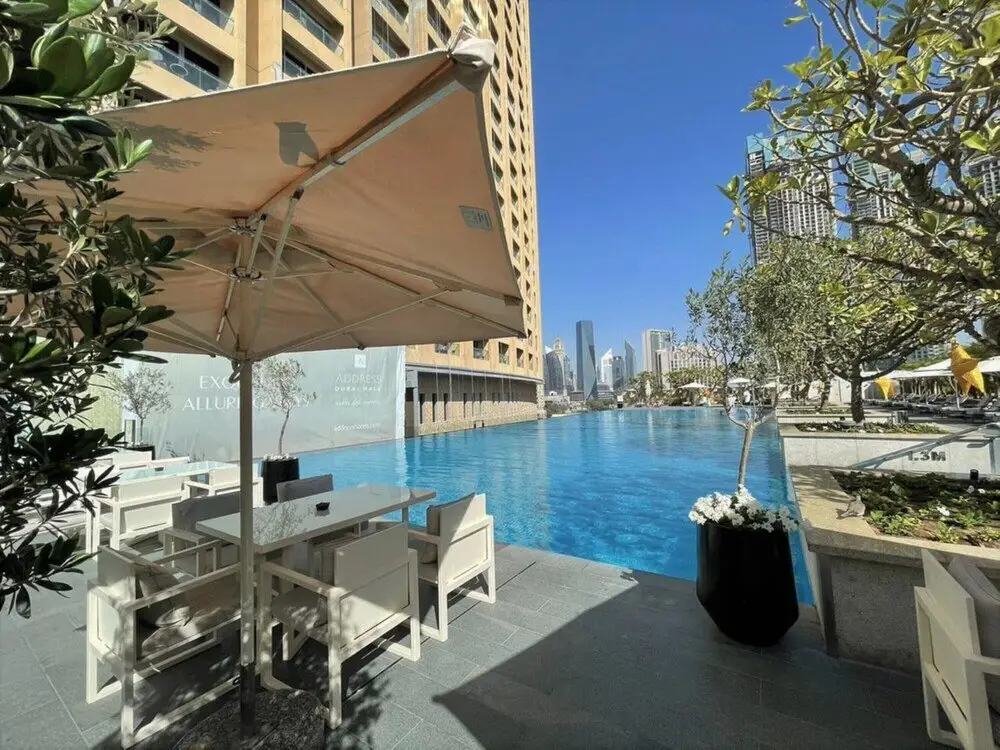Дубай: The address Dubai Mall Balcony & View 3bed