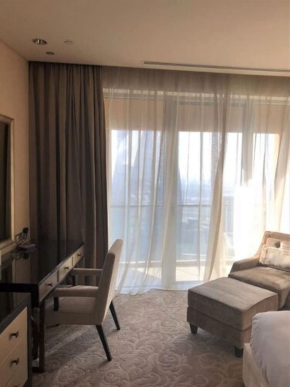 Дубай: The address Dubai Mall Balcony & View 3bed