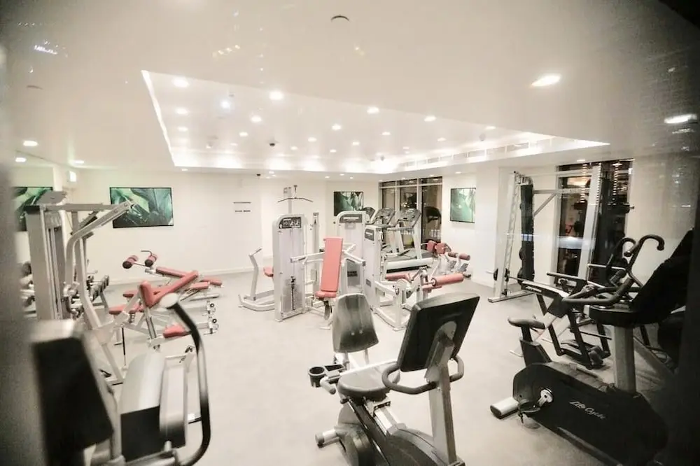 Дубай: Lux BnB BLVD Central
