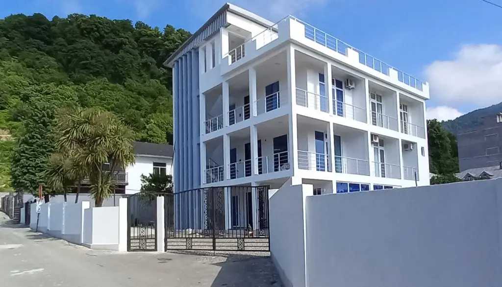 Батуми: Гостевой Дом Marineza