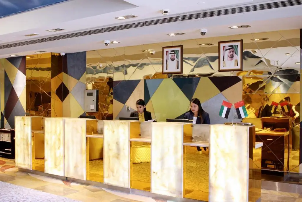 Дубай: Отель The Leela Hotel Deira