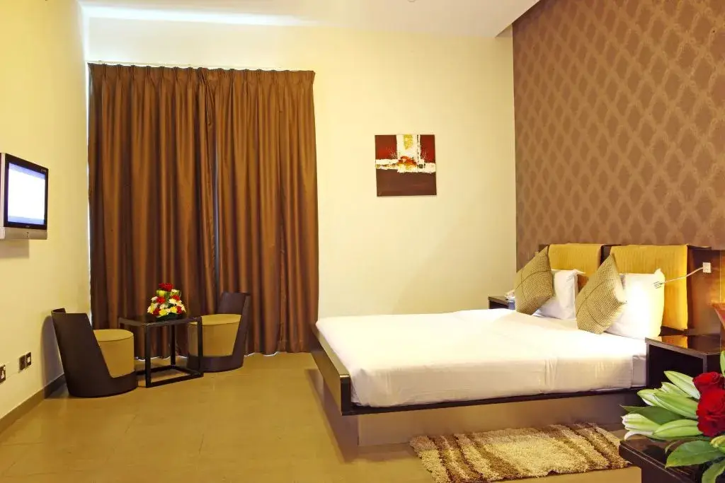 Дубай: Royal Ascot Hotel Apartments